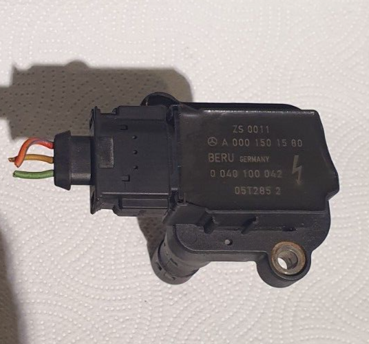 Mercedes C Class Petrol Ignition Coil Pack A0001501580 with Mounting Bolts