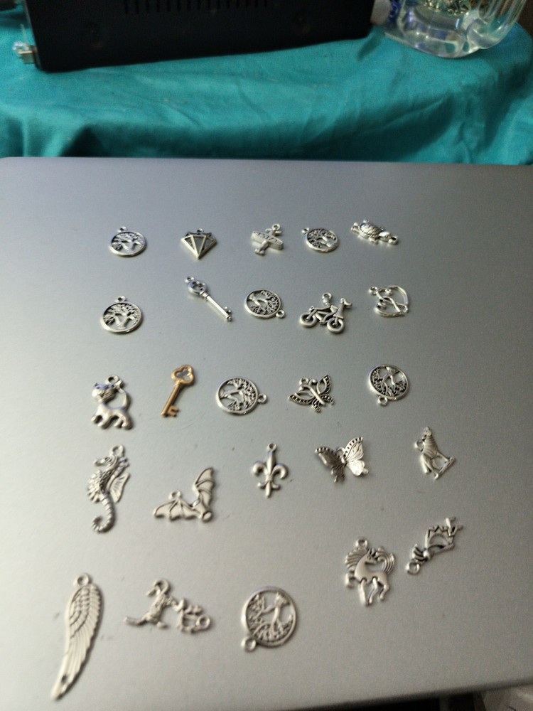 Lot of 25 Jewelry Making Charms For Necklaces Lot #1006