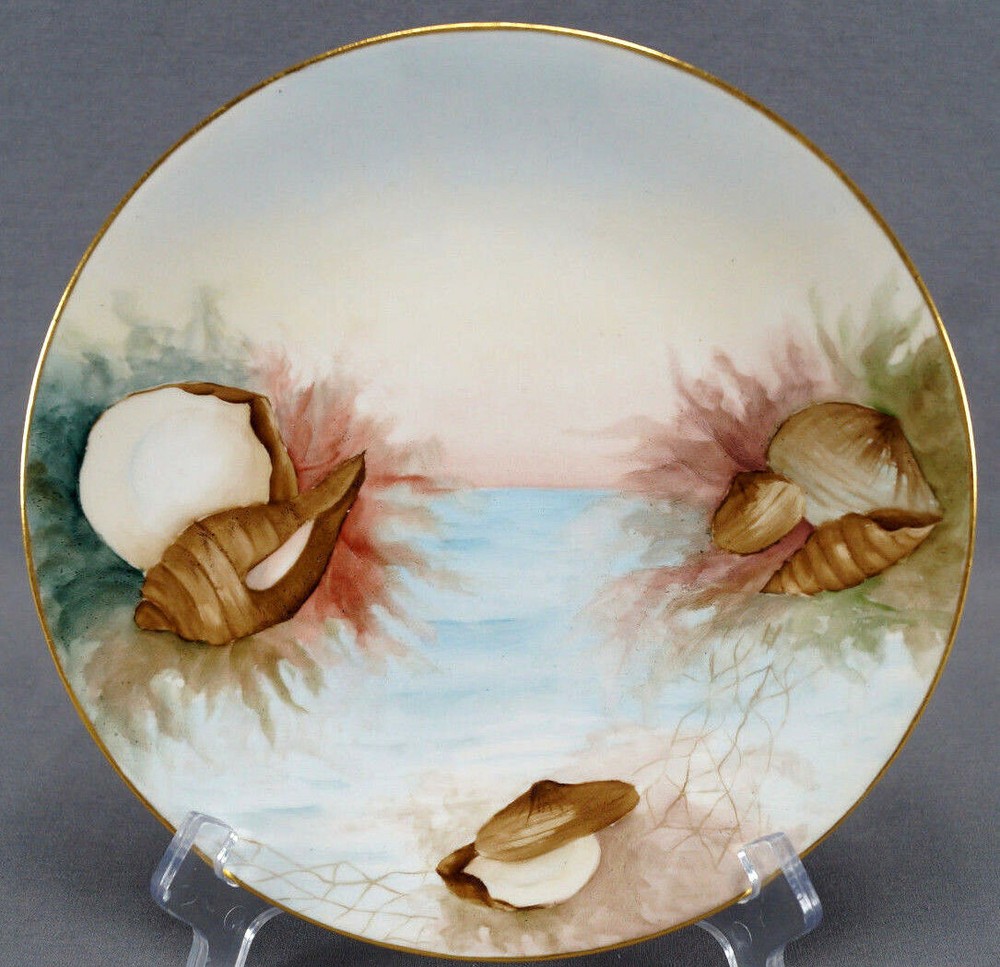 T & V Limoges Hand Painted Seashells Seaweed & Water 8 5/8 Inch Antique Plate