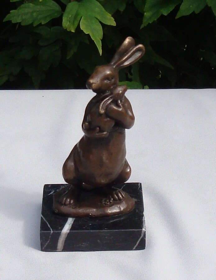 Art Deco Bronze Rabbit Sculpture Wildlife Statue in Art Nouveau Style