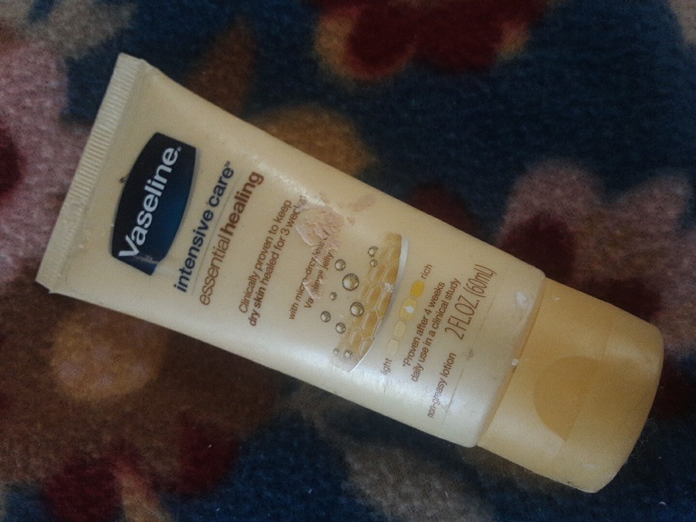 Vaseline Intensive Care Nourishing Moisture Lotion 2oz Travel Size
