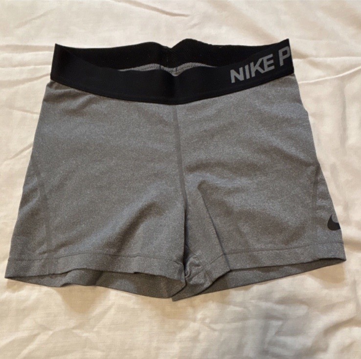 Nike Pro Dri-FIT Women’s Athletic Shorts Gray Black Spandex