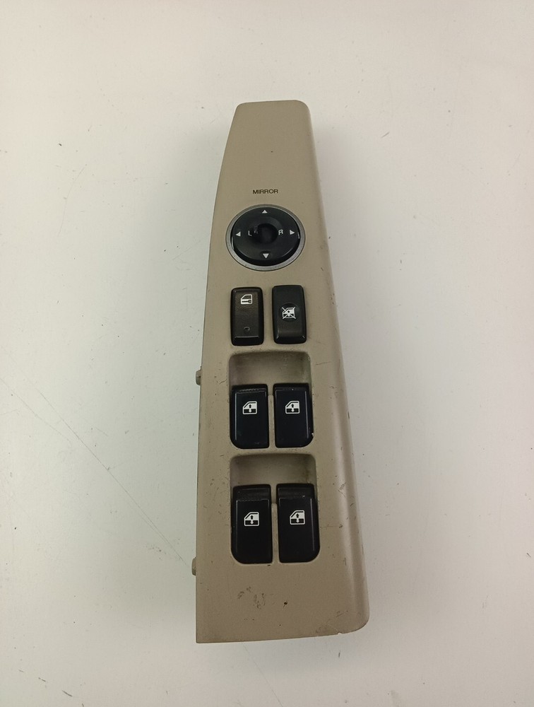 2007-2009 Hyundai Santa Fe OEM 4-Door Window /Mirror Control Switch DRIVER Beige