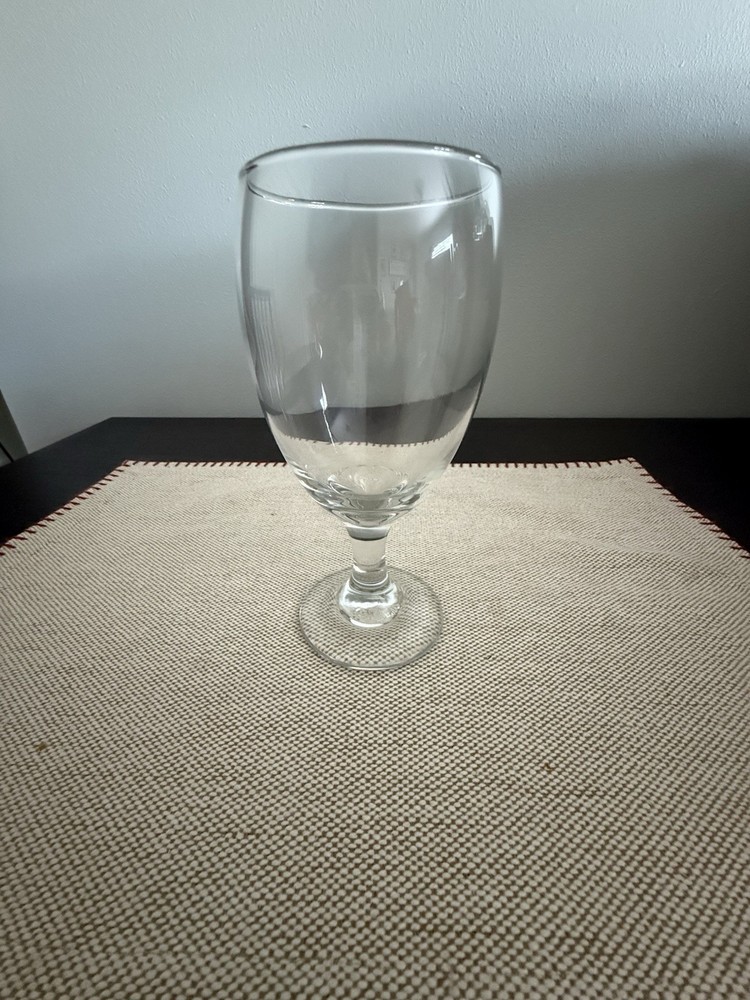 Set of 8 Clear Glass Footed Goblet Glasses 16 1/4 Oz (481ml)