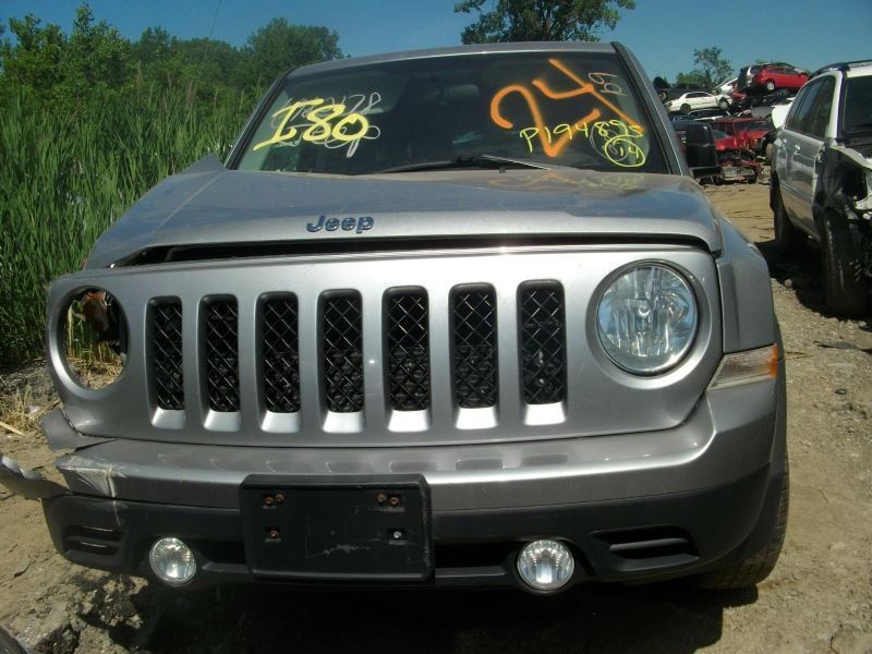 Black Manual Driver Side View Mirror Moulded Replacement for 07-17 PATRIOT 845641