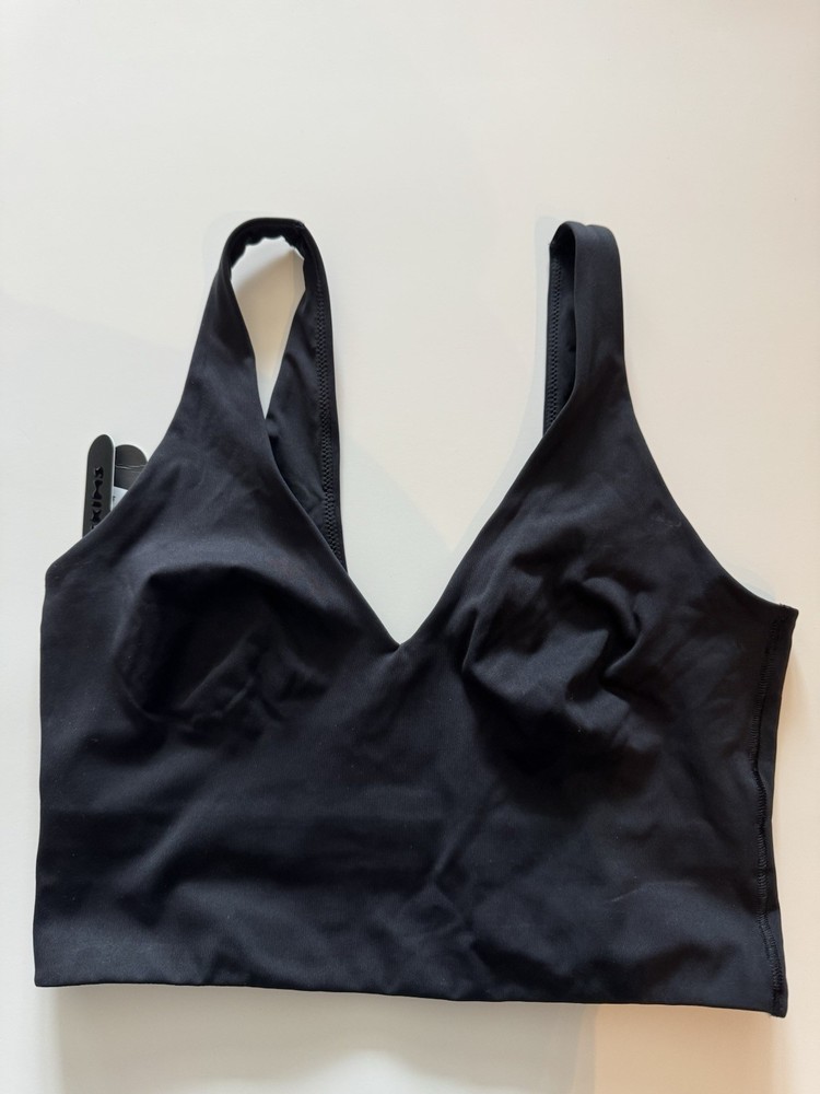 Nike Skims Women's Obsidian Sports Bra M V-Neck Longline Wireless Pullover