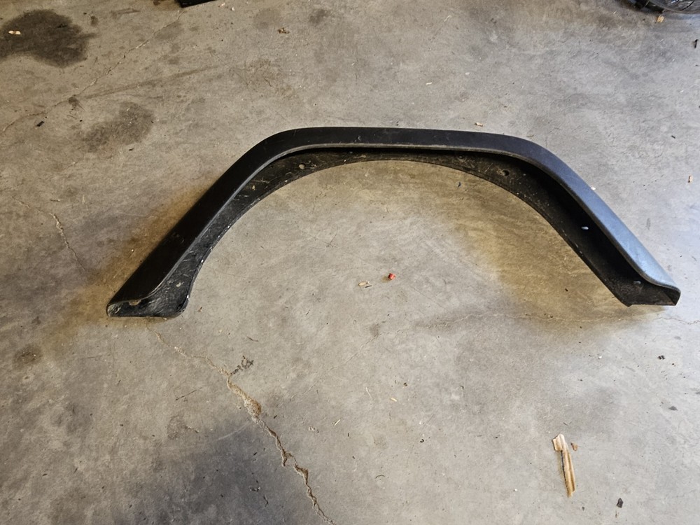 1997-2006 Jeep Wrangler TJ Left Rear Driver Side Fender Flare OEM 55175727