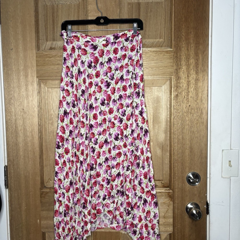 Zara Floral Maxi women’s Skirt in WhitePink & Purple size M