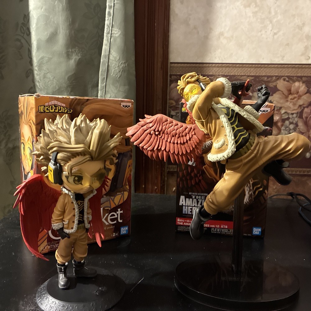 My Hero Academia Hawks Figure Bundle
