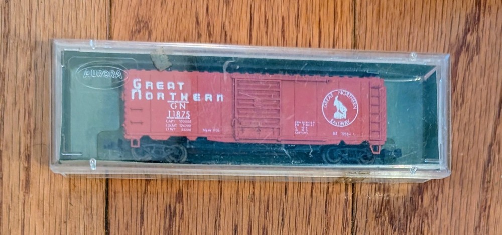 N Scale Aurora Postage Stamp Trains 4880 Great Northern Boxcar