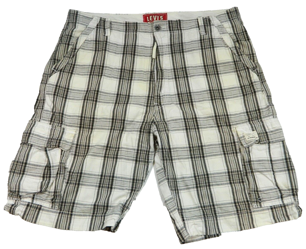 Men's Levi's Shorts Cargo Beige Gray Ivory Plaid Tag 40 measured Size 39