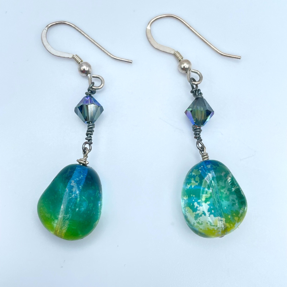 Vintage 90s Teal Blue Green Lampwork Glass Silver Tone Drop Earrings Boho