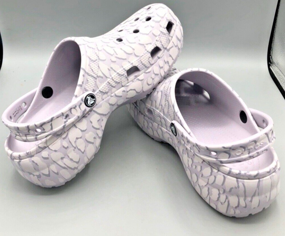 Women's Crocs Iconic Classic Platform Clogs Leopard Print Lavender Gray Size 11