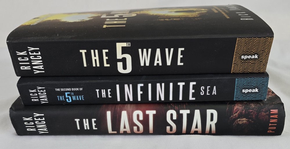 The 5th Wave Series Rick Yancey All 3 Books 2 Paperback 1 HC Dystopian Sci Fi YA