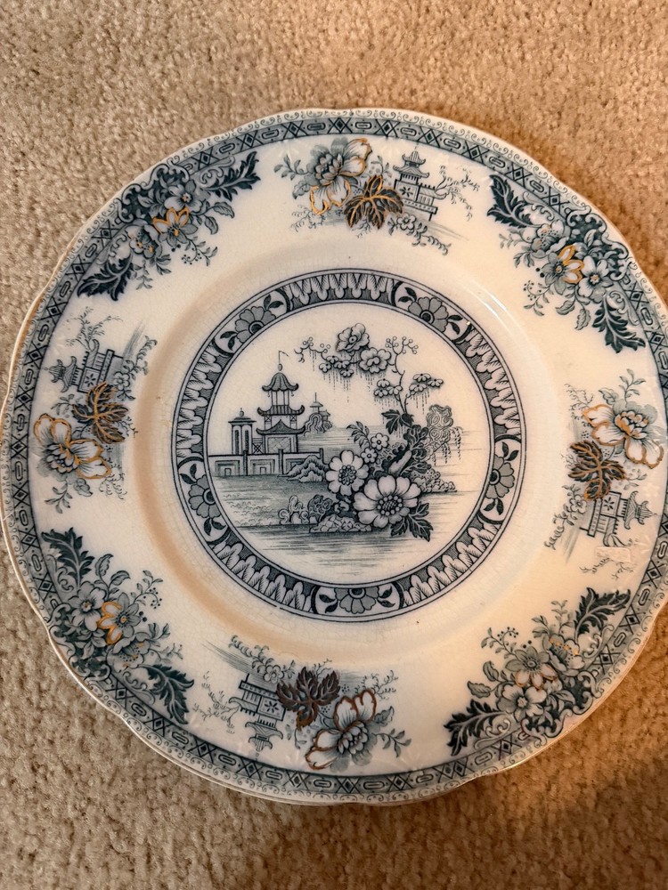 Royal Staffordshire Pottery England Burslem  Pagoda Yeddo 10” Inch Dinner Plate