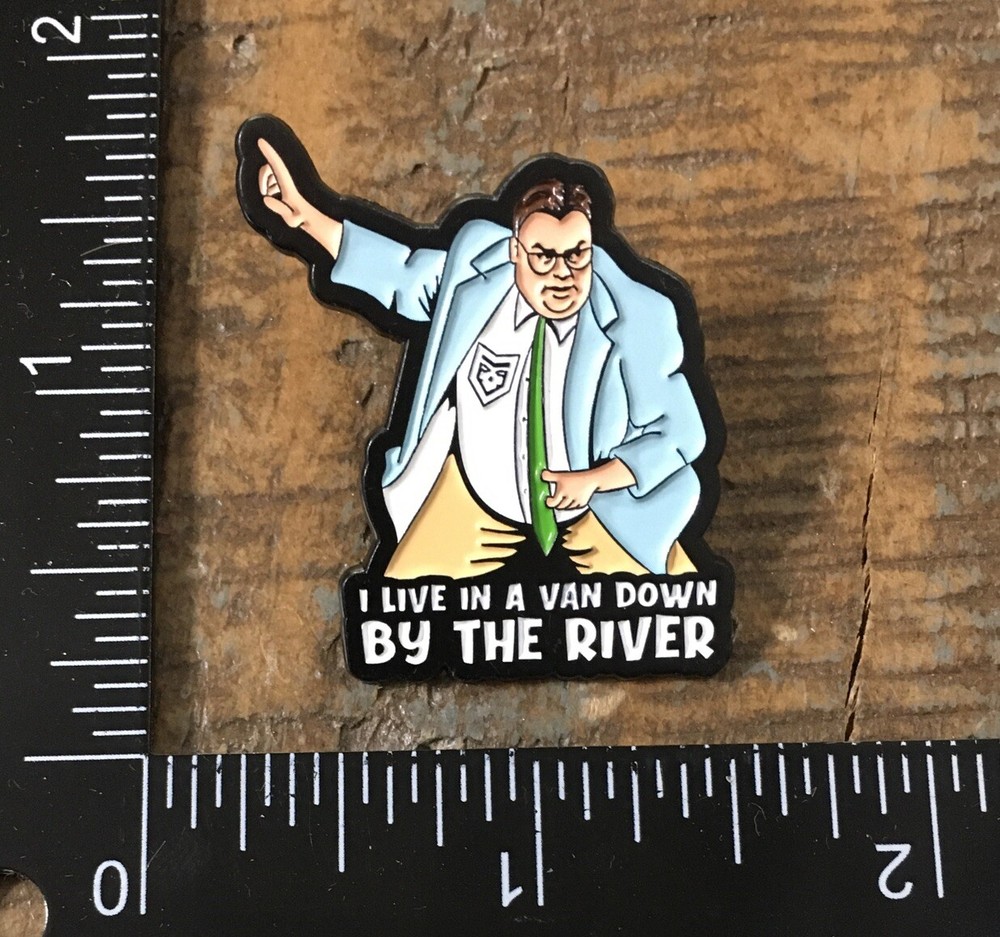 CHRIS FARLEY Motivational Speaker Matt Foley SNL Van Down By The River Pin Badge