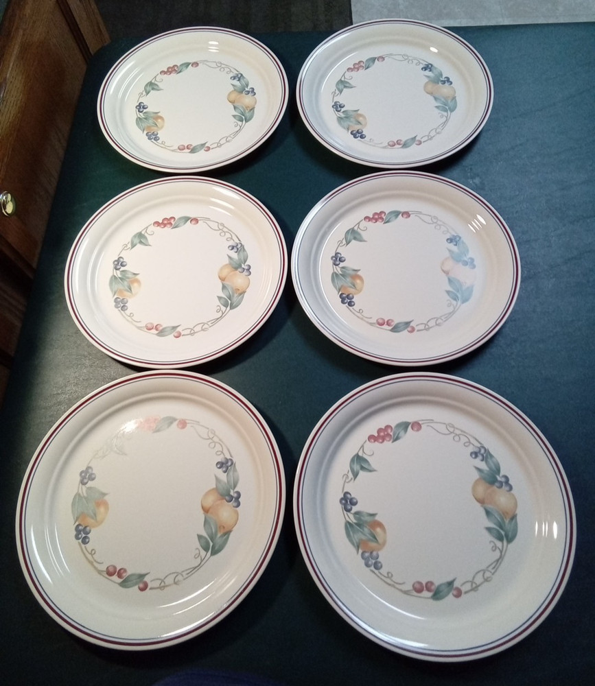 Vintage Corelle Abundance 10-1/4