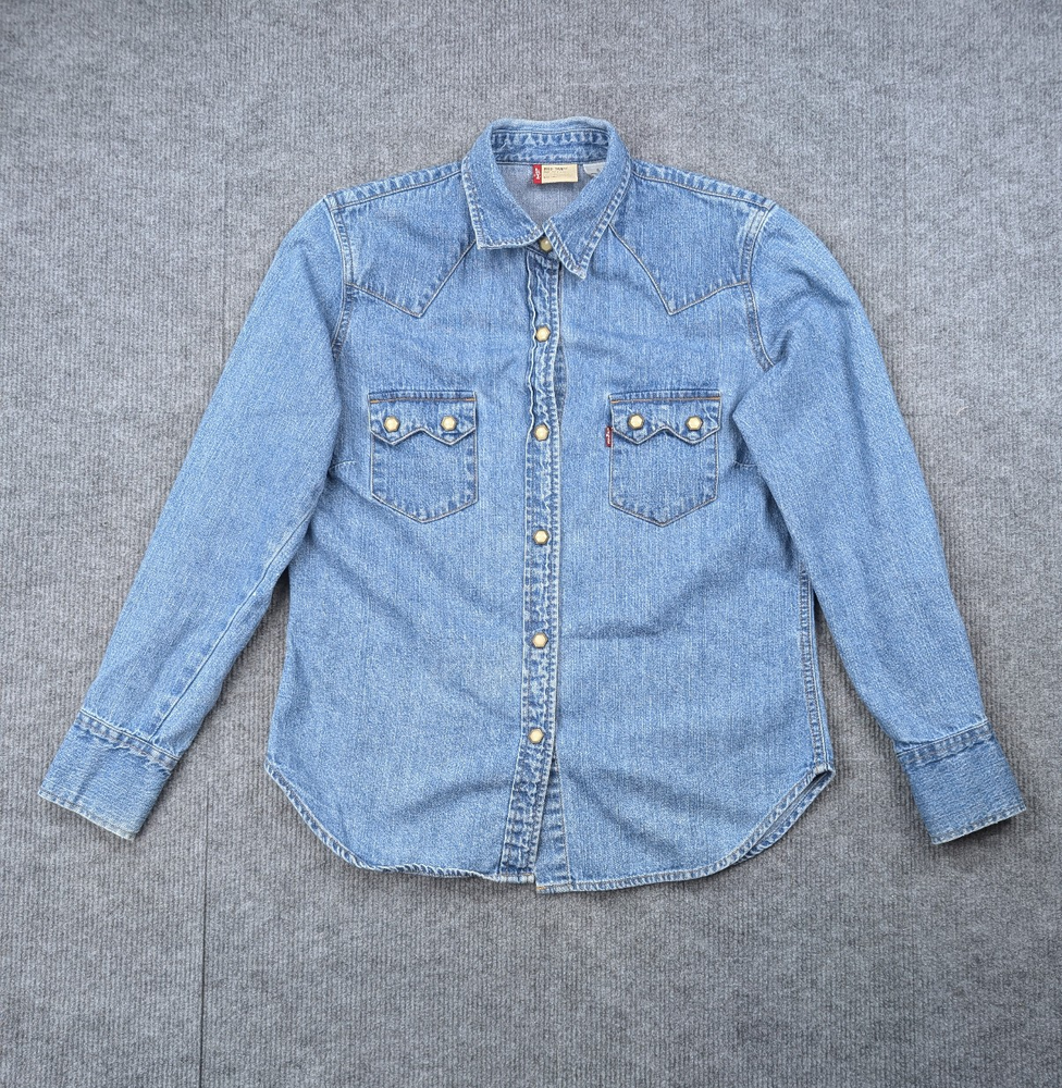 Levis Denim Pearl Snap Shirt Womens Small Western Relaxed Rodeo Layering Cowgirl
