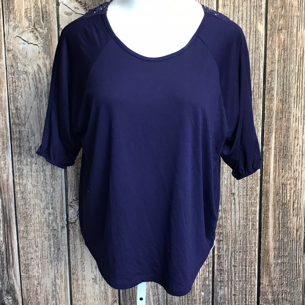 Cute Purple Maternity Crop Top Blouse Sz M Short Sleeve NWT