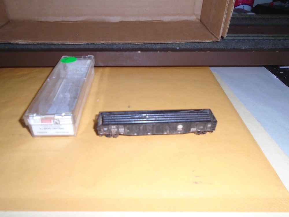 Micro Trains #105550 50' Gondola W/Pipe Load - Illinois Central #Ic 245102 N