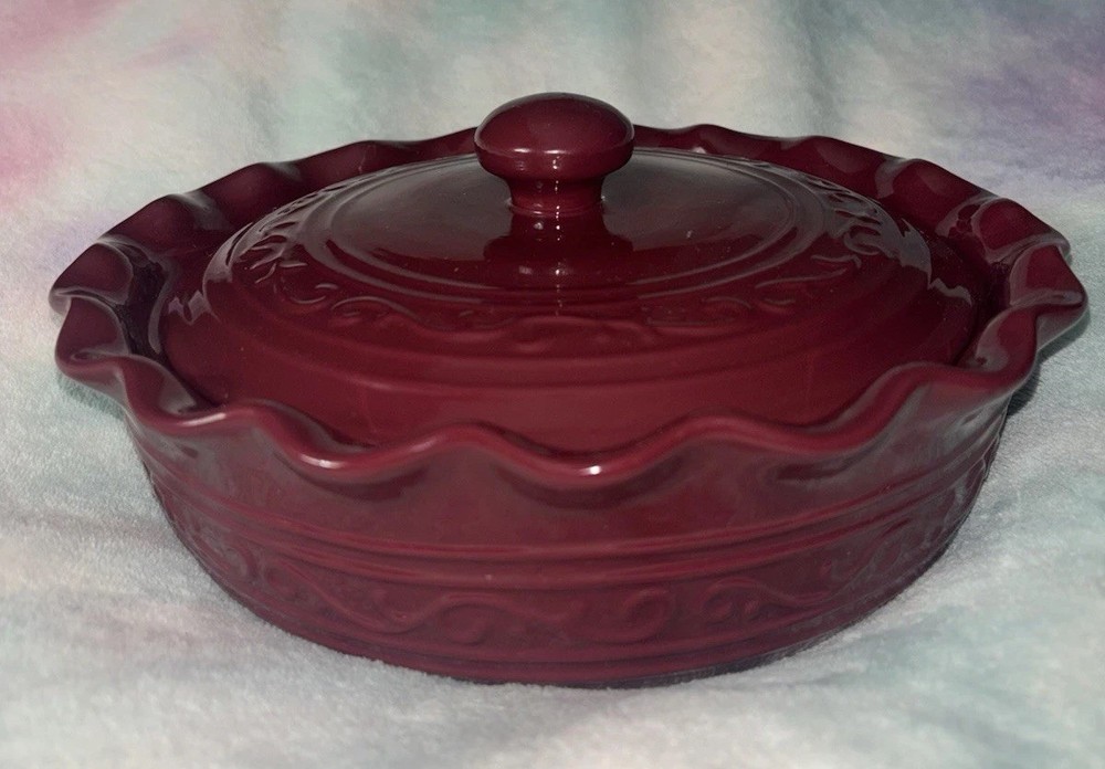 Stoneware Bean Pot Casserole Dish with Lid Celebrating Home Collection.