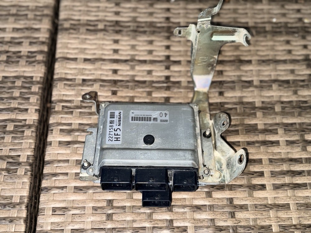TCM And Bracket For A 2015 Nissan Marano Platinum