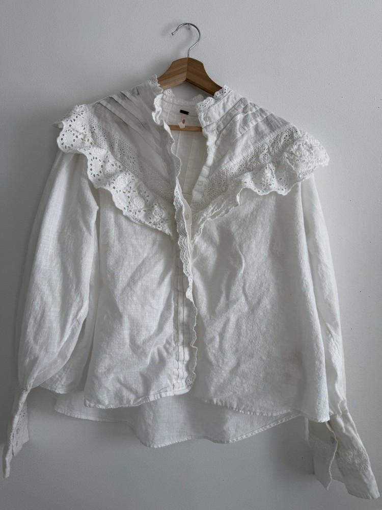 ✿ Free People White Linen Eyelet Lace Blouse Victorian Boho Ruffle Size M