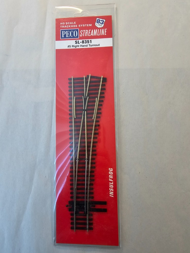 Peco SL-8351 - HO Scale Trackage System, #5 Right Hand Turnout