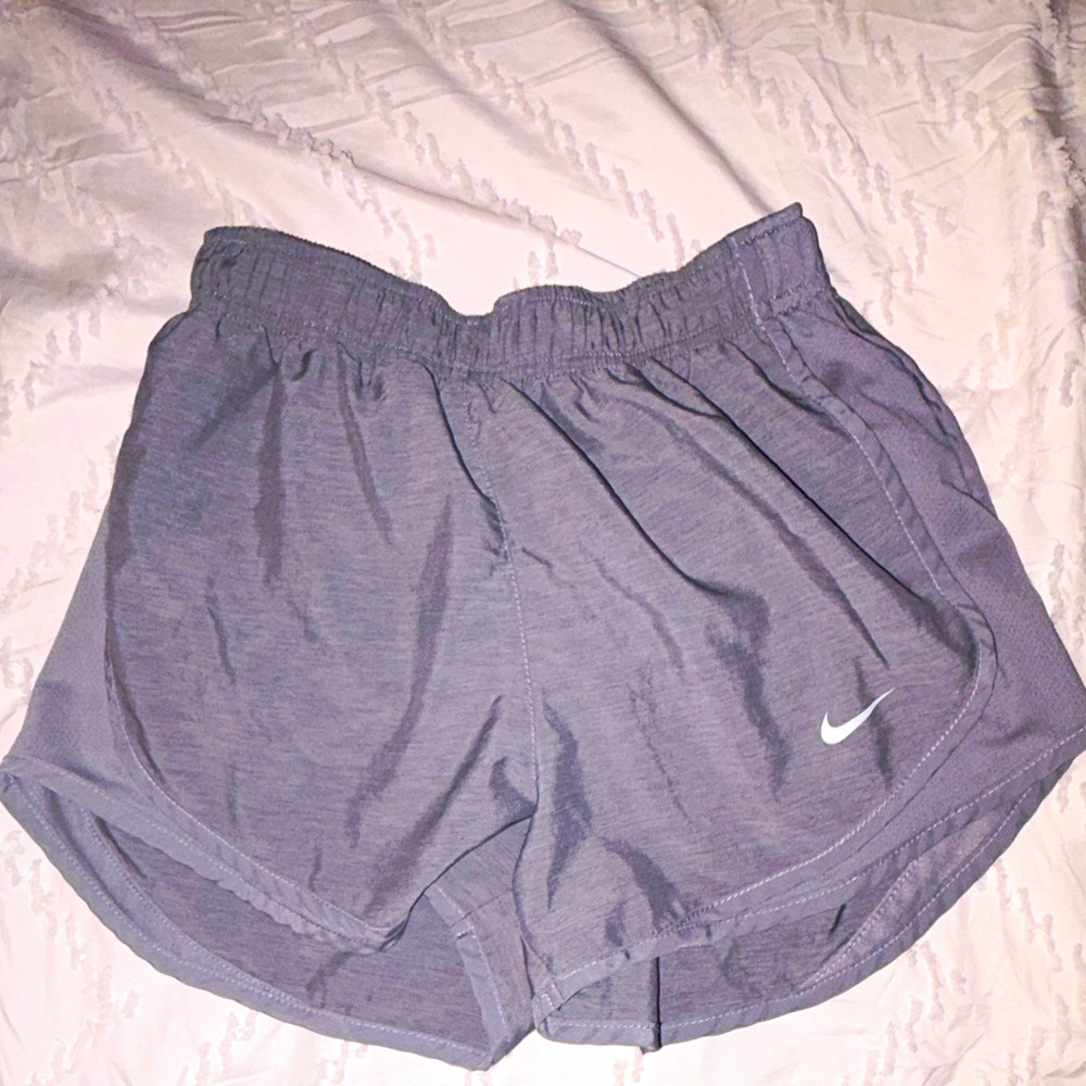 Nike Dri-FIT Women's Gray Athletic Running Shorts Polyester Elastic Waist XS