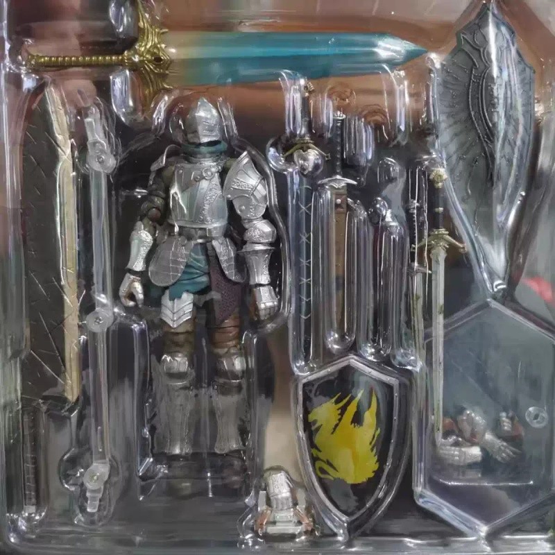 18CM Dark Souls Demon’s Souls Knight Armor Action Figure Model Doll Toy Gift New