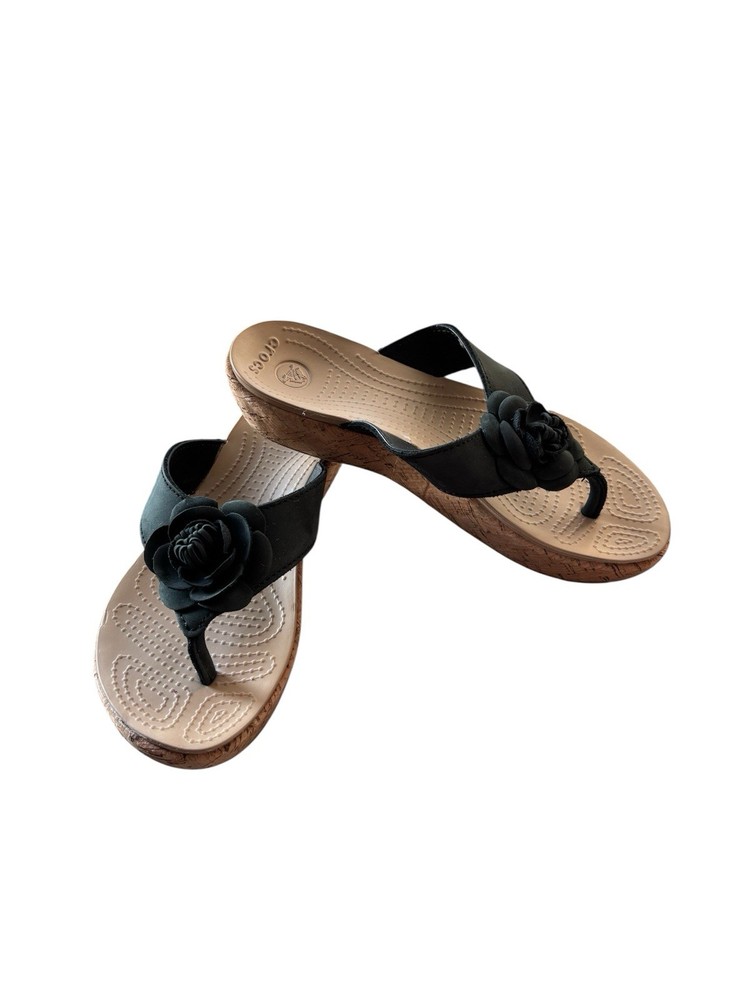 Crocs Size 7 Leigh Flower Leather Flip Flop Sandal with Cork Wedge Platform in Black