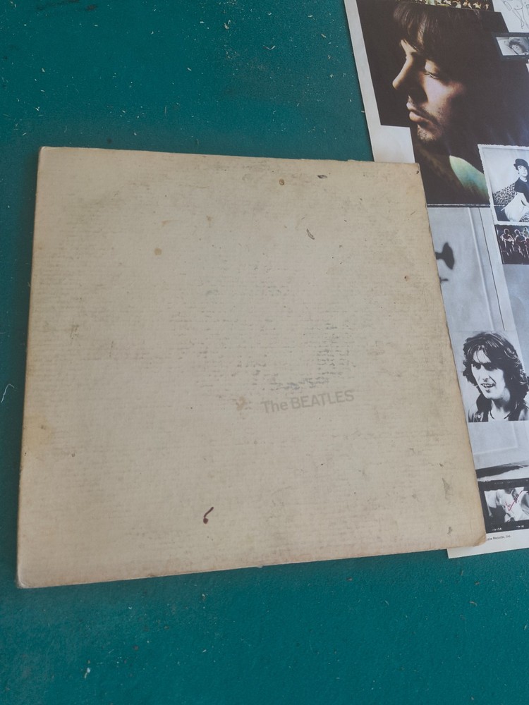 The Beatles, White Album, W/ Poster And Pictures, SWBO-101