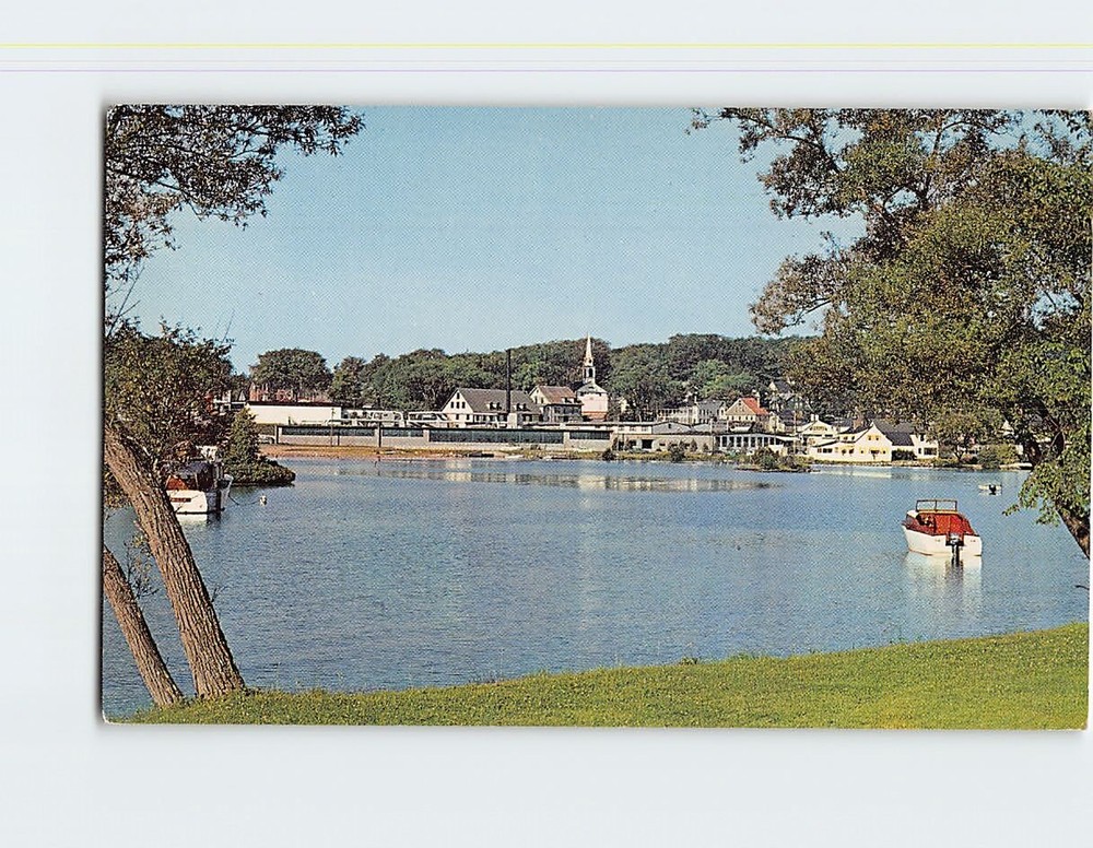 Postcard Meredith Bay & Village Lake Winnipesaukee New Hampshire USA