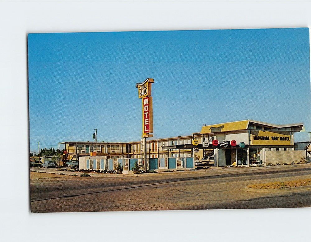 Postcard Imperial 400 Motel Rosewell NM USA