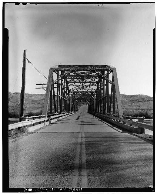 4. VIEW SHOWING WEST APPROACH BRIDGE - Jensen Bridge, Spanning Green River Town