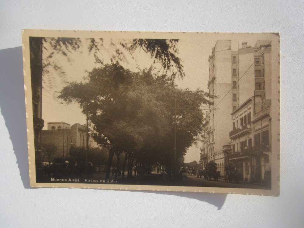 Argentina, Buenos Aires, Paseo De Julio