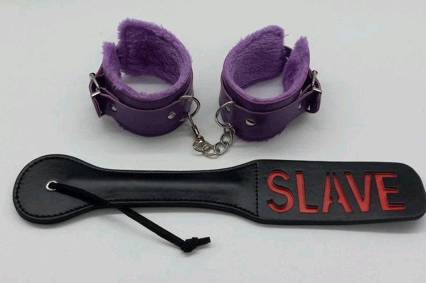 Fuzzy Purple Handcuffs Stainless Steel Chain & 12