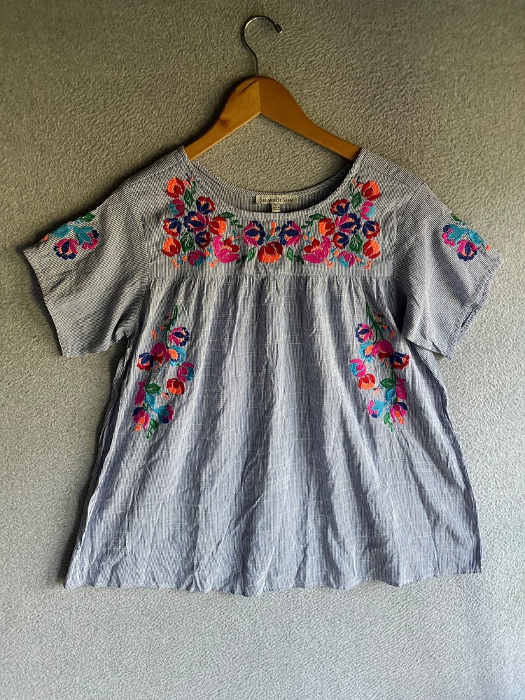 See And Be Seen Blouse Womens Small Floral Embroidery Boho Peasant Hippie