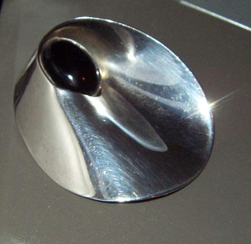 Vintage Abstract Wave Taxco Black Onyx Egg Sterling Silver Eyeball Brooch-image