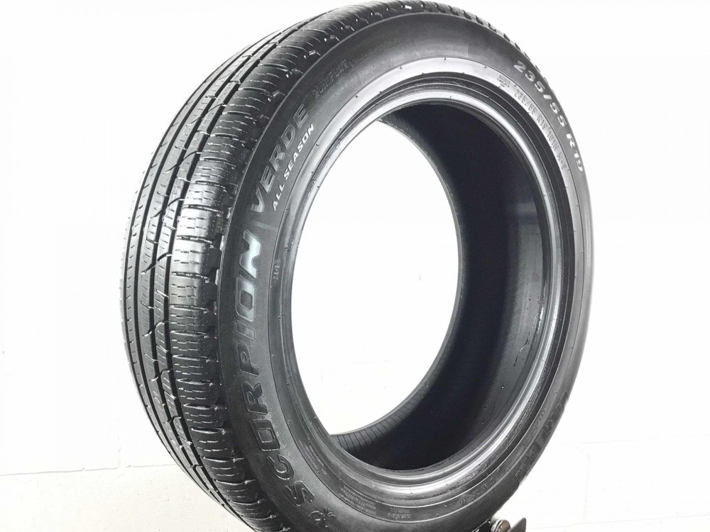P235/55R19 Pirelli Scorpion Verde A/S Runflat 101 H Used 7/32nds