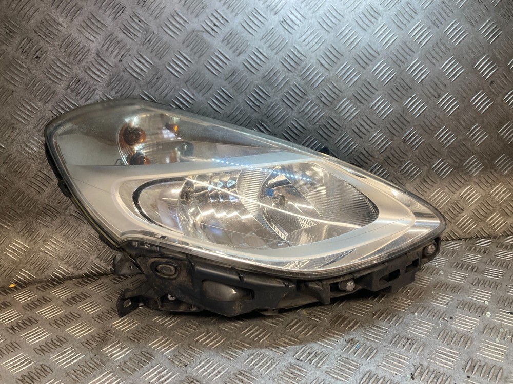 RENAULT CLIO 2008 MK3 DRIVER SIDE HEADLIGHT 8200775828