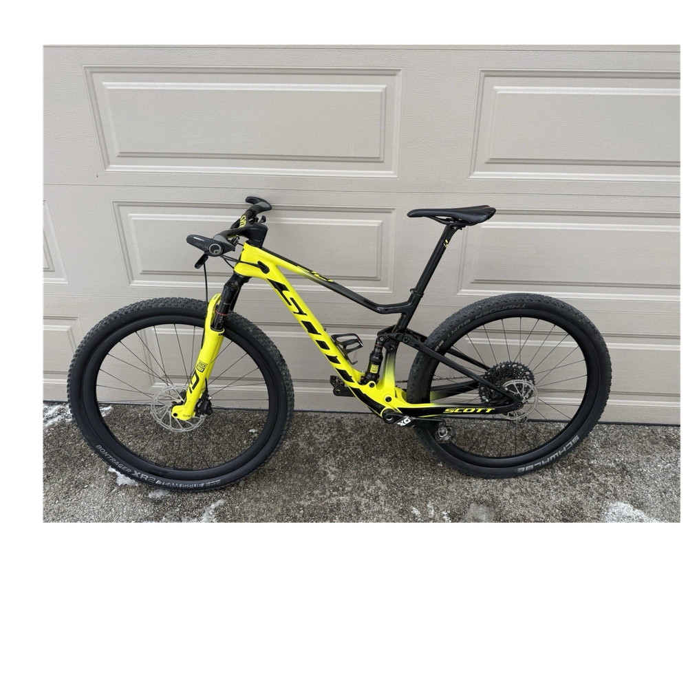 Scott 900 World Cup RC Spark Medium