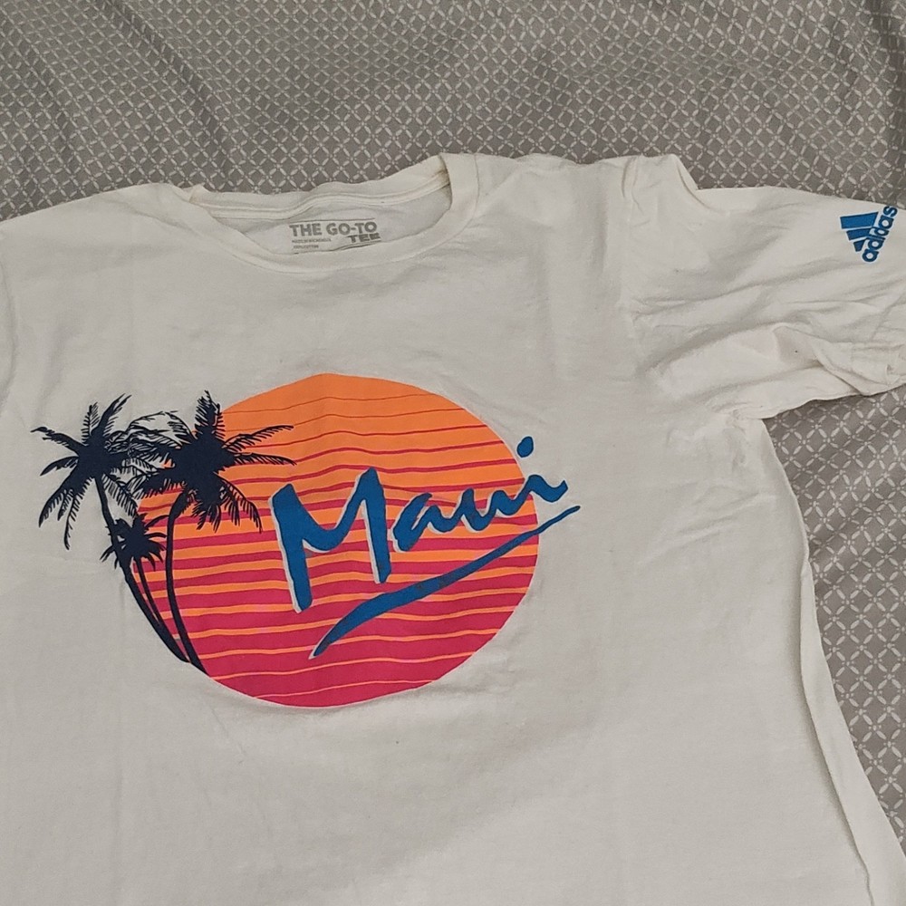 adidas The Go-To Tee Maui Graphic Men's White Cotton Short Sleeve T-Shirt S