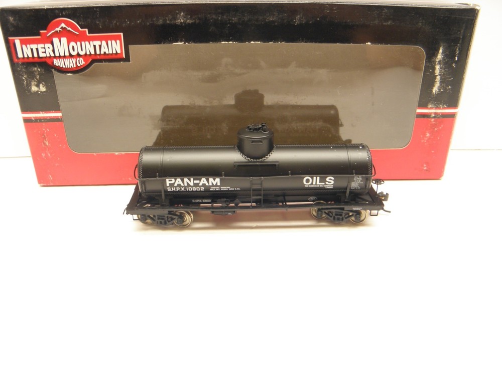 Intermountain #46210-10 - 10,000 Gal Tank Car - Pan-Am Oils #10802 -Ho Scale