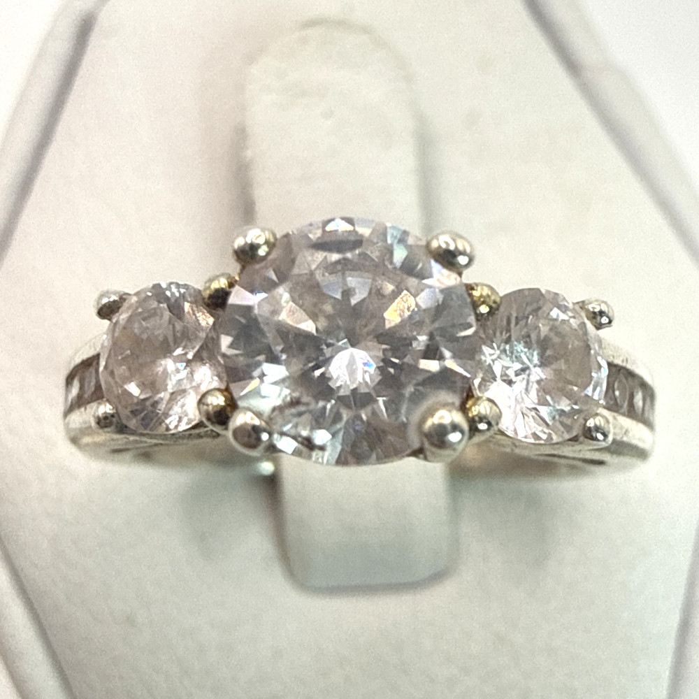 STUNNING .925 Vintage Sterling Silver Estate Ring Size 5 w-Colorless stone