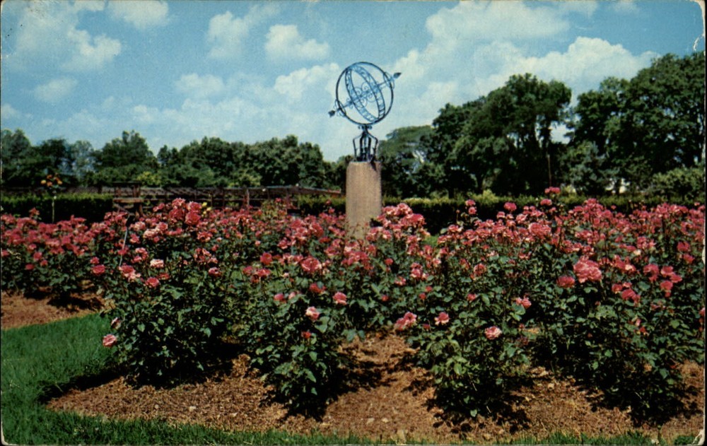 Sundial Park of Roses Columbus Ohio vintage postcard e877