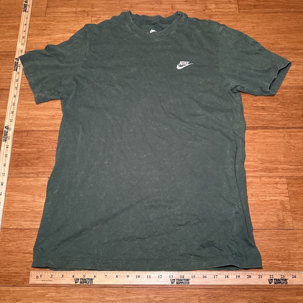 Nike Men’s “The Nike Tee” Embroidered Logo T-Shirt Green Size Large Thrash Style