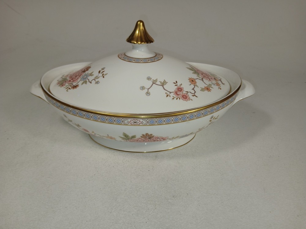ROYAL DOULTON CANTON H5052 Covered Vegetable Bowl 12.25