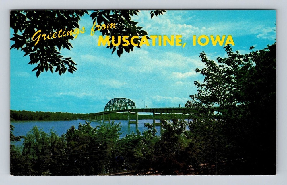 Muscatine IA-Iowa, River Bridge, Antique, Vintage Souvenir Postcard