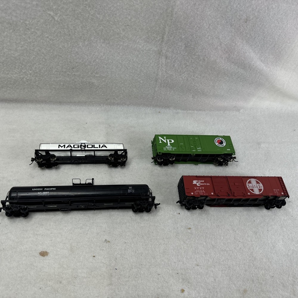Athearn Ho Scale Fright Car Lot For Train Set Layout Santa Fe, Northern Pacific